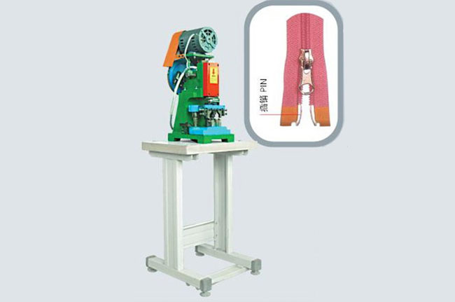 半自動雙開口打側式左插固定機（TYM-218N）